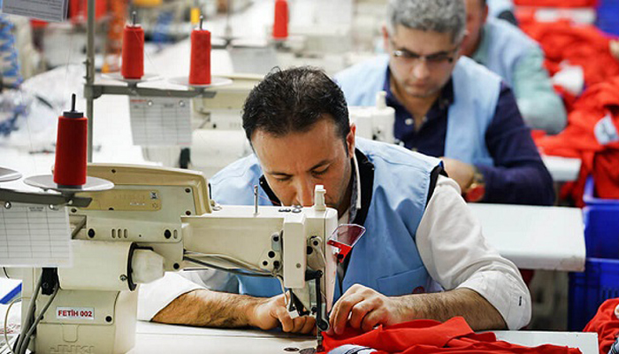 Clothing Manufacturers UK – Leaders in Sustainable Women's Clothing Production